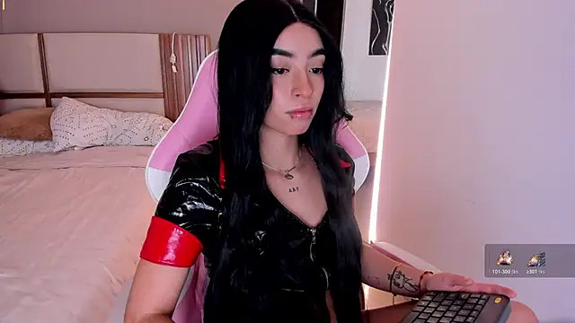 Snapshot of EmystarX chatting on March 3, 12:50 am EmystarX online show from March 3, 12:50 am