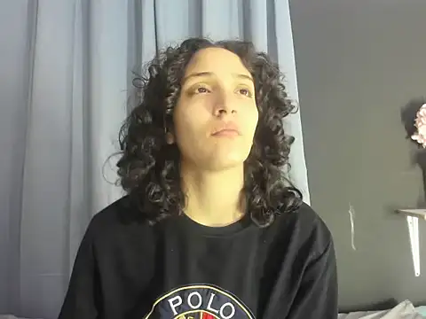 Snapshot of TeensNews18 chatting on November 27, 11:12 am TeensNews18 online show from November 27, 11:12 am