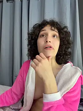 TeensNews18 online show from February 11, 11:32 pm