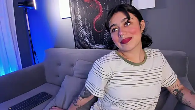 Snapshot of flower_smith_ chatting on November 11, 11:43 am flower smith online show from November 11, 11:43 am