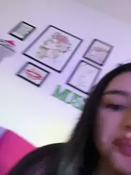 cococremoso online show from October 6, 9:34 pm