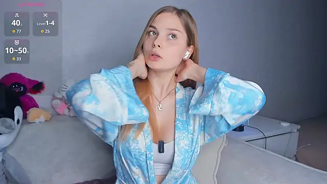 Snapshot of hidden_charm chatting on February 11, 3:50 pm hidden charm online show from February 11, 3:50 pm