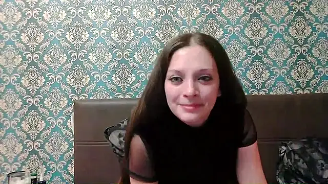 Snapshot of Rapunzel_hairlover chatting on October 13, 7:36 pm Rapunzel hairlover online show from October 13, 7:36 pm
