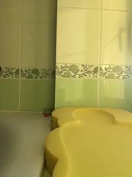 Snapshot of Dickii21 chatting on October 5, 3:21 pm Dickii21 online show from October 5, 3:21 pm