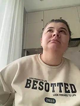 AliceCurlyX online show from February 16, 2:02 pm