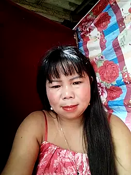 Snapshot of lusy-00 chatting on October 3, 1:35 am lusy-00 online show from October 3, 1:35 am