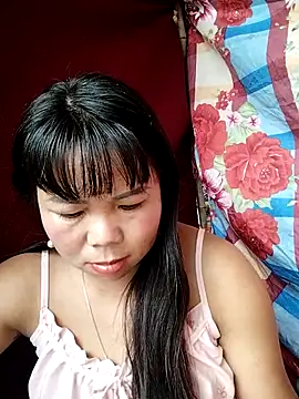 Snapshot of lusy-00 chatting on October 12, 3:05 am lusy-00 online show from October 12, 3:05 am