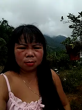 Snapshot of lusy-00 chatting on October 17, 3:20 am lusy-00 online show from October 17, 3:20 am