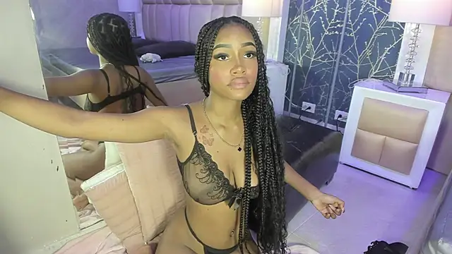 JulitPink online show from November 30, 11:47 am