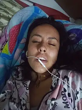 Snapshot of Queen_Ashly chatting on December 2, 12:16 am Queen Ashly online show from December 2, 12:16 am