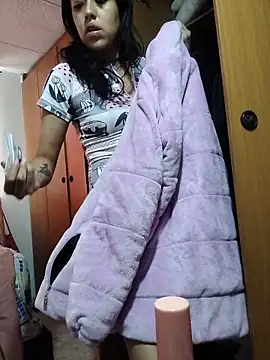 Queen Ashly online show from March 1, 4:31 pm