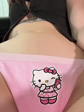 Snapshot of SMELLSEX chatting on May 11, 2:45 pm SMELLSEX online show from May 11, 2:45 pm