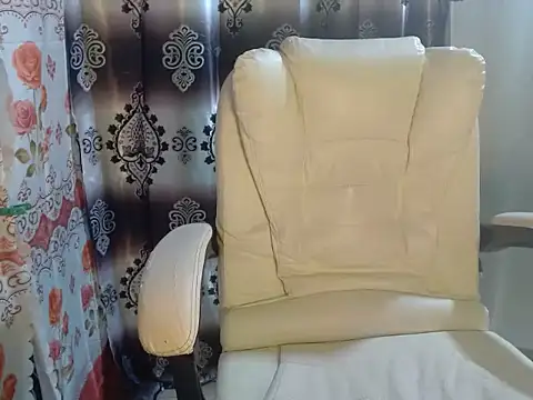 Sexy Mama Teresa online show from April 15, 2:13 pm