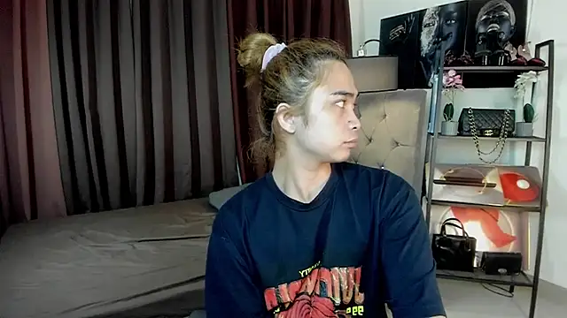 Snapshot of urfantasyhotbaby chatting on November 7, 5:02 pm urfantasyhotbaby online show from November 7, 5:02 pm