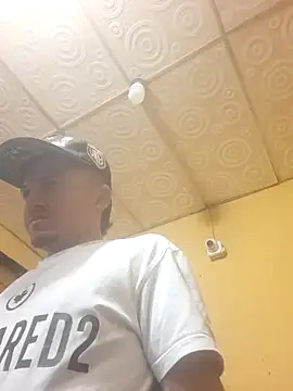 Snapshot of Loquendo2201 chatting on September 8, 11:15 pm Loquendo2201 online show from September 8, 11:15 pm