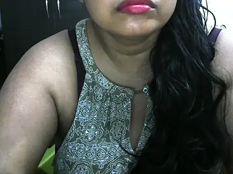 Snapshot of bosemalini chatting on October 31, 5:47 pm bosemalini online show from October 31, 5:47 pm