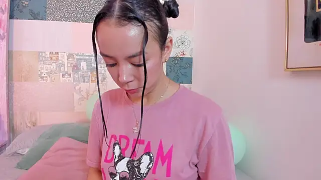 hillary chen online show from November 14, 2:43 am