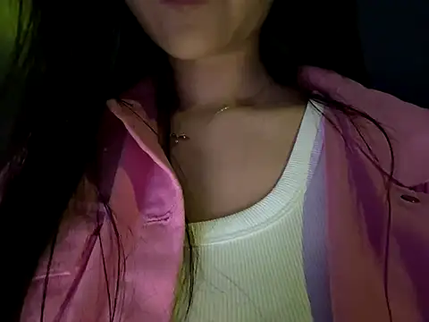 Snapshot of yuer2563 chatting on October 7, 6:43 am yuer2563 online show from October 7, 6:43 am