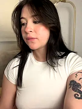 NicoleLeinn online show from September 28, 8:25 pm