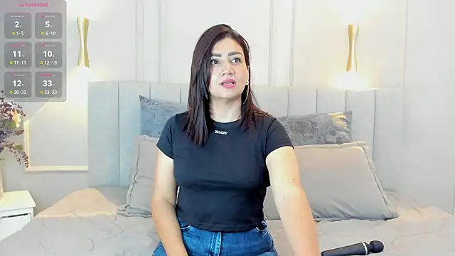 Snapshot of victoria_bourne chatting on October 29, 7:15 pm victoria bourne online show from October 29, 7:15 pm