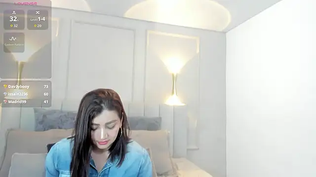 victoria bourne online show from March 17, 7:06 pm