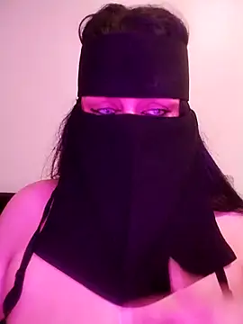 Snapshot of lilyan12 chatting on June 7, 12:59 am lilyan12 online show from June 7, 12:59 am