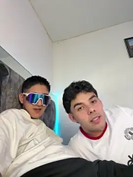 Snapshot of sotooliver3 chatting on November 30, 10:14 pm sotooliver3 online show from November 30, 10:14 pm