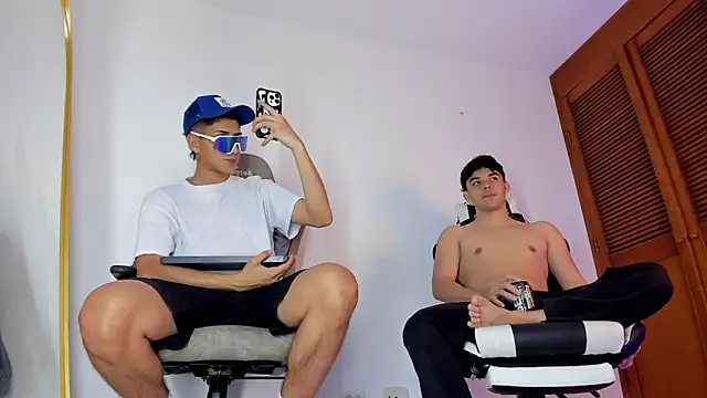 Snapshot of sotooliver3 chatting on January 10, 9:30 pm sotooliver3 online show from January 10, 9:30 pm