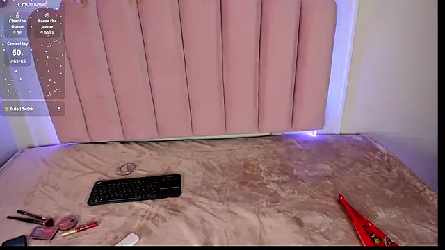 MissCandyliciouss online show from September 23, 1:25 pm