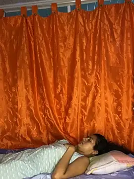 Snapshot of Nezuko-uWux chatting on October 22, 6:46 am Nezuko-uWux online show from October 22, 6:46 am