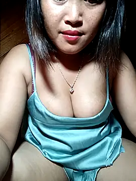 Snapshot of maycuc123 chatting on October 15, 12:49 pm maycuc123 online show from October 15, 12:49 pm