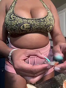 princesslivv online show from February 25, 6:12 am