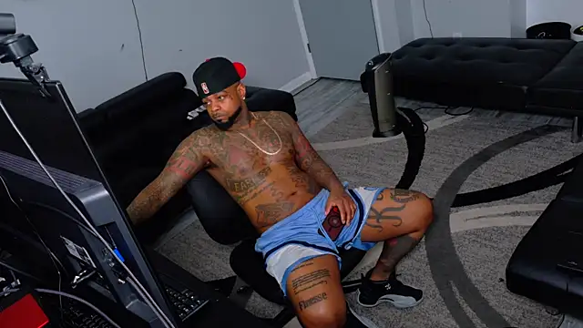 SLANGONDEMHOES online show from April 9, 7:52 pm