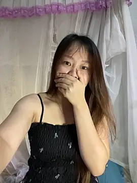 Snapshot of Hinne07 chatting on September 23, 12:13 am Hinne07 online show from September 23, 12:13 am