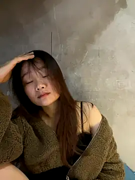 Snapshot of Hinne07 chatting on November 18, 12:27 am Hinne07 online show from November 18, 12:27 am