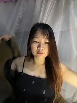 Snapshot of Hinne07 chatting on December 4, 1:26 am Hinne07 online show from December 4, 1:26 am