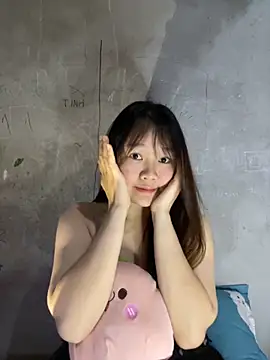 Snapshot of Hinne07 chatting on December 5, 2:31 am Hinne07 online show from December 5, 2:31 am