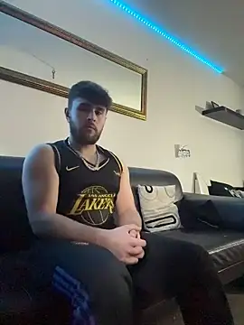 Migo2003 online show from January 18, 9:02 am