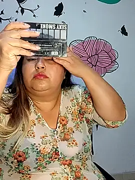 curvy diva  online show from December 21, 10:44 am