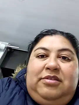 curvy diva  online show from January 18, 9:57 am