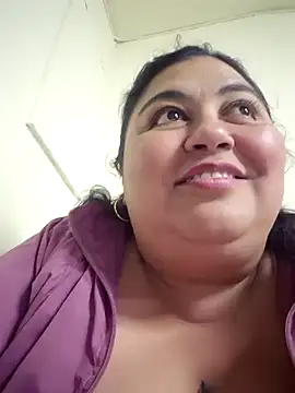 curvy diva  online show from February 3, 11:32 pm