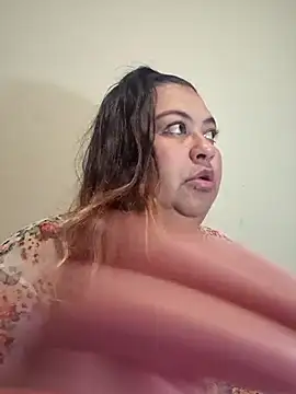 curvy diva  online show from February 6, 11:13 am