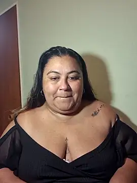 curvy diva  online show from April 12, 2:27 am