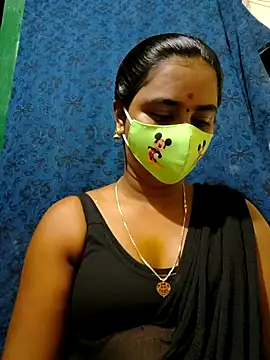 Snapshot of mini-queen chatting on September 13, 6:18 pm mini-queen online show from September 13, 6:18 pm