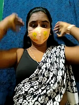 Snapshot of mini-queen chatting on September 16, 6:20 pm mini-queen online show from September 16, 6:20 pm