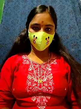 Snapshot of mini-queen chatting on October 24, 5:09 pm mini-queen online show from October 24, 5:09 pm