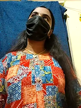 mini-queen online show from April 19, 3:44 pm