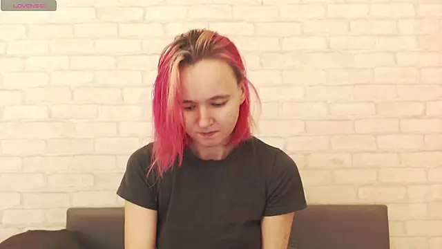 Ericha Stone online show from November 3, 4:25 am