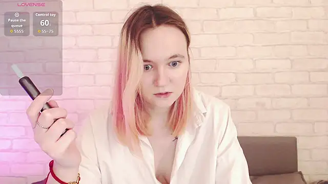 Ericha Stone online show from April 7, 8:15 am