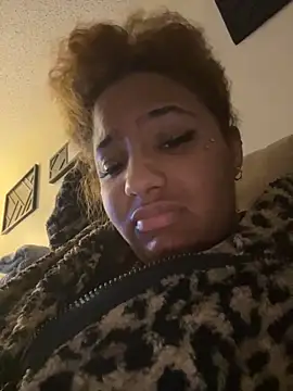 StylishEchium online show from October 29, 5:42 am